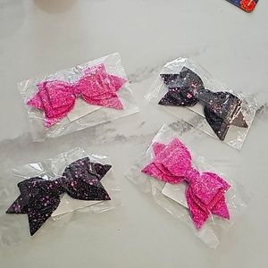 Straw bows, 6$ per bow.